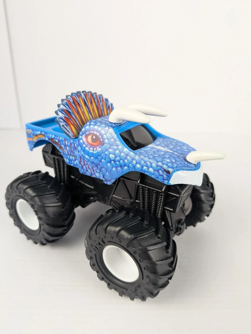 Hot Wheels Monster Jam Rev Tredz 